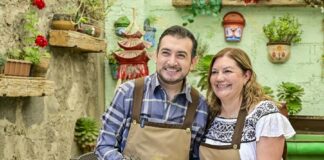 Con el Mole de Taralata, Lucy Ramírez Comparte su Herencia Culinaria en la Serie “Sabor y Raíz”- AlternativaTlx 