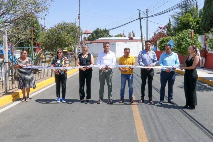 Cumple Alfonso Sánchez Compromiso con La Joya y Entrega la Calle Esmeralda- AlternativaTlx 