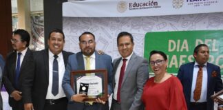 Docentes y Administrativos del CECyTE Reciben Premio al Mérito 2025- AlternativaTlx 