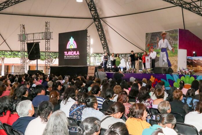 El Gobierno Municipal de Tlaxcala de Xicohténcatl Celebra con Risas y Reconocimiento a las Madres en su Día- AlternativaTlx El Gobierno Municipal de Tlaxcala de Xicohténcatl Celebra con Risas y Reconocimiento a las Madres en su Día- AlternativaTlx