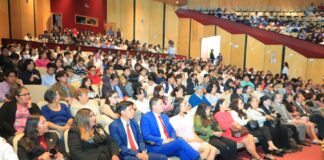 Entrega Rector de la UATx reconocimientos por identidad y práctica de valores universitarios a estudiantes, docentes y trabajadores de servicios - AlternativaTlx
