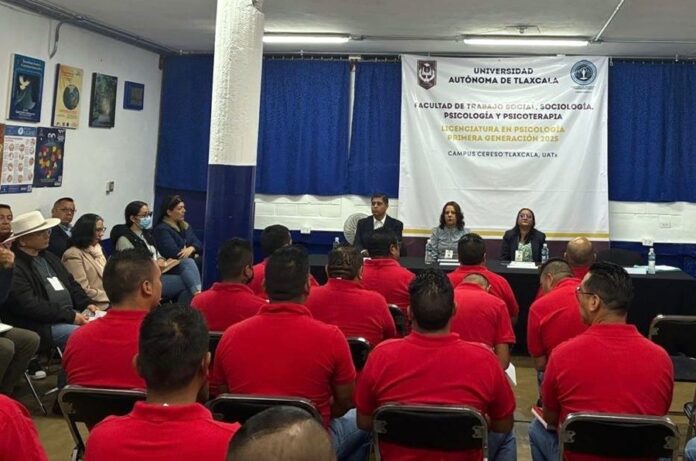 Fomenta la UATx Educación Continua entre sus Estudiantes del CERESO de Tlaxcala - AlternativaTlx