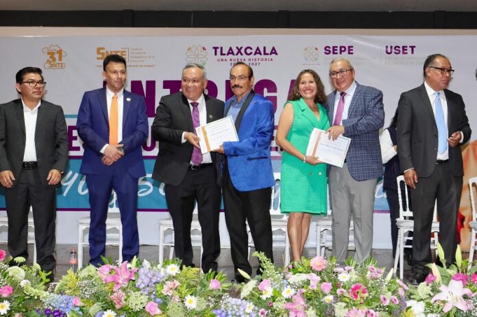 Gobierno del Estado Reconoce a Maestros Tlaxcaltecas de la Sección 31 del SNTE- AlternativaTlx 