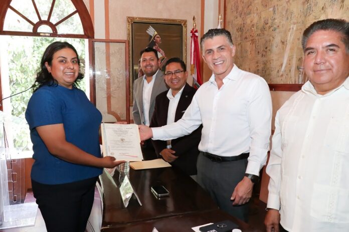 Impulsa Alfonso Sánchez García la Profesionalización del Servicio Público en Tlaxcala Capital- AlternativaTlx Impulsa Alfonso Sánchez García la Profesionalización del Servicio Público en Tlaxcala Capital- AlternativaTlx
