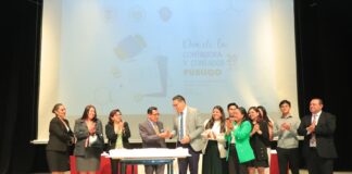 La tarea del Contador Público se refleja en la buena conducción de las organizaciones de la función pública Rector de la UATx - AlternativaTlx