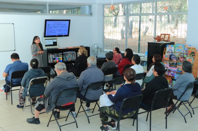 Ofreció la UATx el Taller “Derechos Humanos, Feminismos y Política” - AlternativaTlx