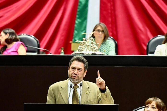Poder Legislativo rinde tributo a trabajadores de México Ray Vázquez - AlternativaTlx