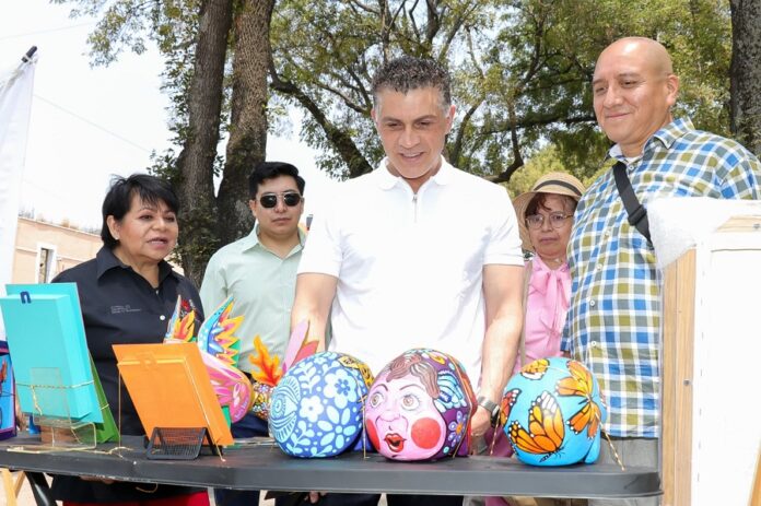 Reconoce Asociación Jardín del Arte al Presidente Alfonso Sánchez por Devolverles Espacio en Plaza de la Constitución- AlternativaTlx Reconoce Asociación