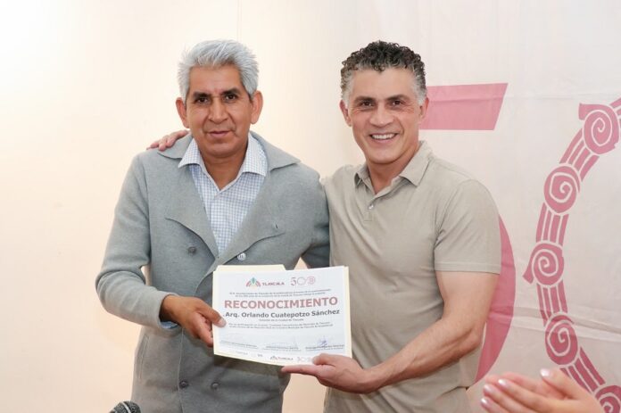 Reconoce Presidente Alfonso Sánchez Invaluable Labor de Cronistas Comunitarios- AlternativaTlx 