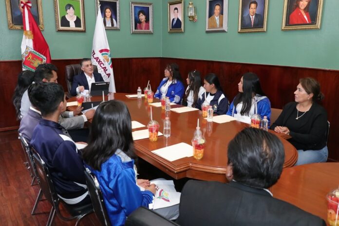 Reconoce Presidente Alfonso Sánchez a Estudiantes de Excelencia de la Telesecundaria “Municipio de Tlaxcala”- AlternativaTlx 