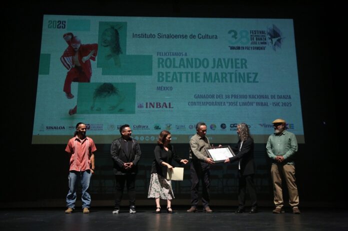 Reconocen La Trayectoria de Rolando Beattie con el XXXVIII Premio Nacional de Danza Contemporánea José Limón - AlternativaTlx Reconocen La Trayectoria de Rolando Beattie con el XXXVIII Premio Nacional de Danza Contemporánea José Limón - AlternativaTlx