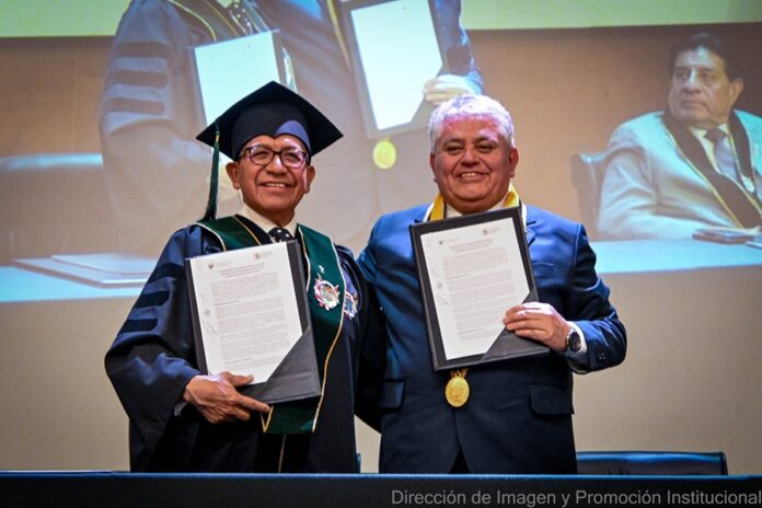Renuevan acuerdo de colaboración la UATx y la Universidad Católica de Santa María de Perú - AlternativaTlx