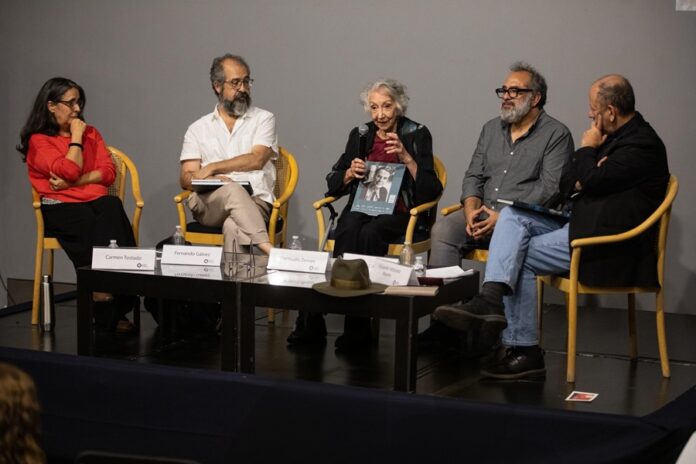 San Ildefonso presenta El Catálogo la Naturaleza Íntima de la Vida, de Ernst Saemisch - AlternativaTlx