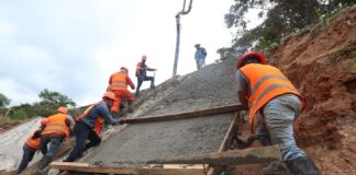 Titular de la SICT, Esteva Medina, reconoció en su Día a las Mujeres y Hombres que Trabajan en la Construcción - AlternativaTlx