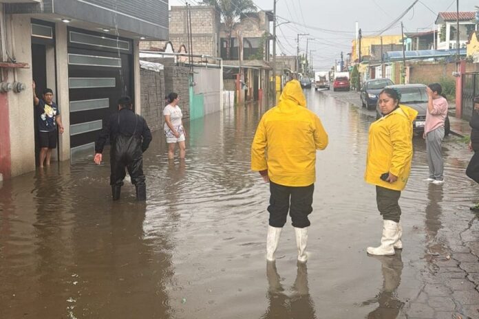 Áreas del Ayuntamiento de Huamantla dan Respuesta Inmediata a la Población ante Fuerte Lluvia de esta Tarde- AlternativaTlx Áreas del Ayuntamiento de Huamantla dan Respuesta Inmediata a la Población ante Fuerte Lluvia de esta Tarde- AlternativaTlx