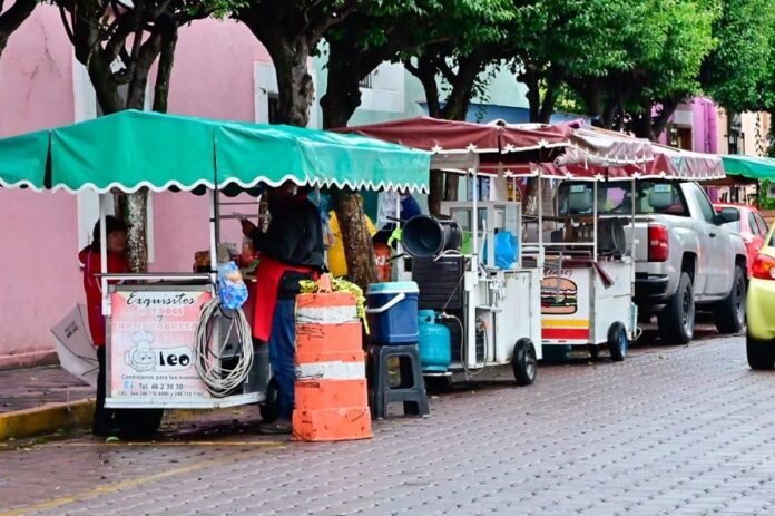 Ayuntamiento de Tlaxcala y Comerciantes Acuerdan Reubicación para Liberar Zona Protegida por la UNESCO- AlternativaTlx 