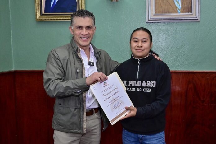 El Alcalde Alfonso Sánchez García Reconoce la Excelencia Académica de Estudiantes del IPN- AlternativaTlx 