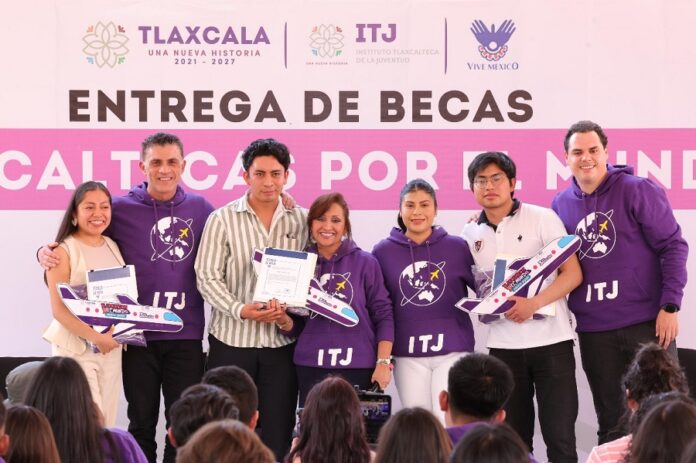 Encabeza Gobernadora Entrega de 200 Becas del Programa “Tlaxcaltecas por el Mundo”- AlternativaTlx Encabeza Gobernadora Entrega de 200 Becas del Programa “Tlaxcaltecas por el Mundo”- AlternativaTlx