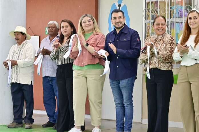 Hacemos Equipo con la Comunidad Escolar de Huamantla para Beneficiar a más Estudiantes Salvador Santos Cedillo- AlternativaTlx Hacemos Equipo con la Comunidad Escolar de Huamantla para Beneficiar a más Estudiantes: Salvador Santos Cedillo- AlternativaTlx