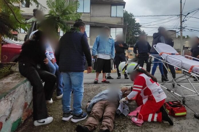 Policía Capitalina Brinda Reanimación a Hombre Inconsciente en Santa María Acuitlapilco- AlternativaTlx 