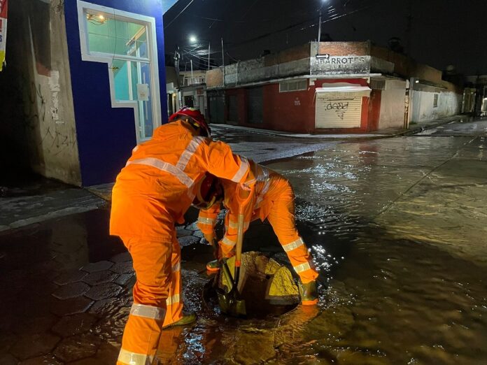 Protección Civil de Zacatelco Brinda Apoyo tras Intensa Lluvia Atípica- AlternativaTlx 