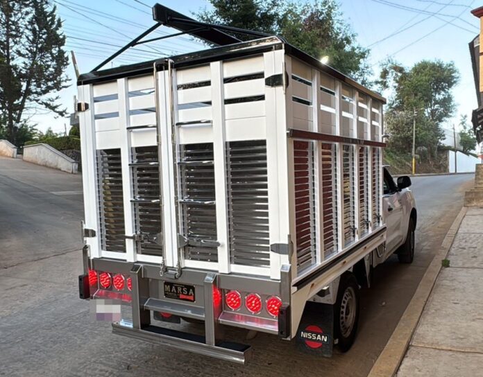Recuperan Camioneta Robada con Violencia en Tenancingo Gracias a la Coordinación Entre la SSC de Tlaxcala y Puebla - AlternativaTlx