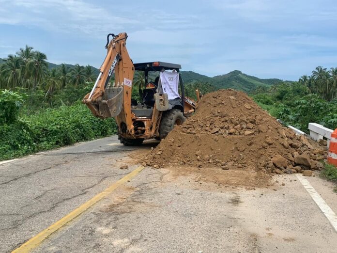 Suma SICT 2 Mil 935 Km de Carreteras Supervisadas en Oaxaca y Guerrero tras el Paso de “Erick” - AlternativaTlx