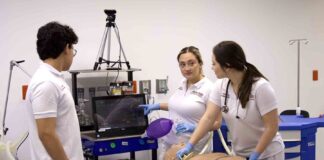 UAG Invita a Estudiantes a Vivir la experiencia de Un Día como Médico - AlternativaTlx
