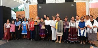 Abre al Público la Feria Artesanal “De Puntada en Puntada. Historia Bordada” - AlternativaTlx