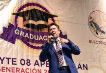 “Como Padrino de Generación 2022-2025 Celebro el Esfuerzo de Nuestros Jóvenes Ray Vázquez Conchas - AlternativaTlx