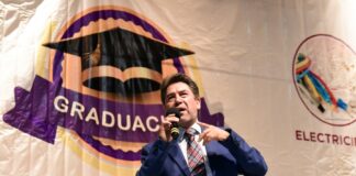 “Como Padrino de Generación 2022-2025 Celebro el Esfuerzo de Nuestros Jóvenes Ray Vázquez Conchas - AlternativaTlx