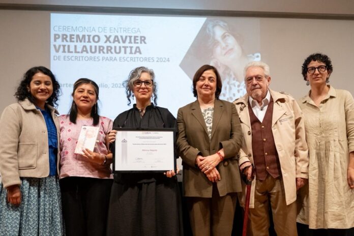 El INBAL Entrega el Premio Xavier Villaurrutia a Mónica Nepote - AlternativaTlx