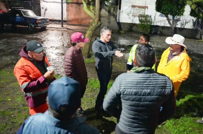 Frentes de Guerra - Fuertes Lluvias, Fuertes Críticas