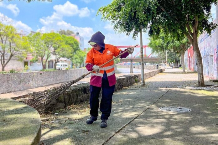 Limpieza en Espacios Públicos Prioridad del Ayuntamiento Capitalino en el Marco de Programa “Sendero Seguro”- AlternativaTlx 