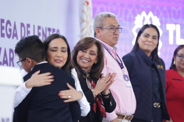 Ponen en Marcha Gobernadora y SEDIF, por Cuarto Año, el Programa Atención Visual y Entrega de Lentes “Contigo para Ver, Aprender y Avanzar”- AlternativaTlx Ponen en Marcha Gobernadora y SEDIF, por Cuarto Año, el Programa Atención Visual y Entrega de Lentes “Contigo para Ver, Aprender y Avanzar”- AlternativaTlx