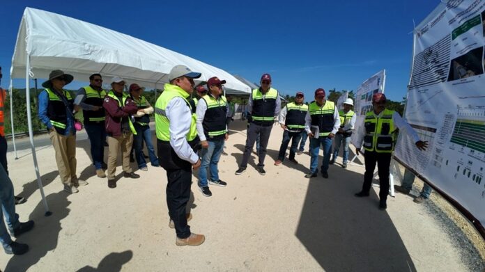 Supervisa Subsecretario de Infraestructura Ampliación de la Carretera Macuspana-Escárcega - AlternativaTlx