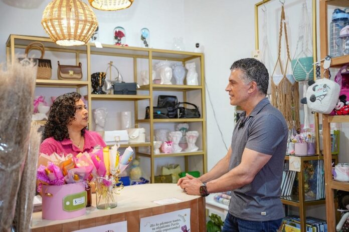 Alcalde Alfonso Sánchez García Atiende de Cerca a Comerciantes de la Capital- AlternativaTlx Alcalde Alfonso Sánchez García Atiende de Cerca a Comerciantes de la Capital- AlternativaTlx