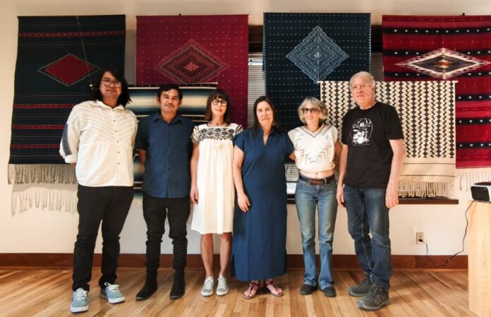 Hermanos Netzahualcoyotl llevan los Textiles Tlaxcaltecas a Estados Unidos - AlternativaTlx