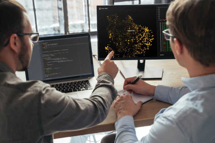 Mitos y Realidades de la Carrera de Ingeniería en Software y Minería de Datos - AlternativaTlx