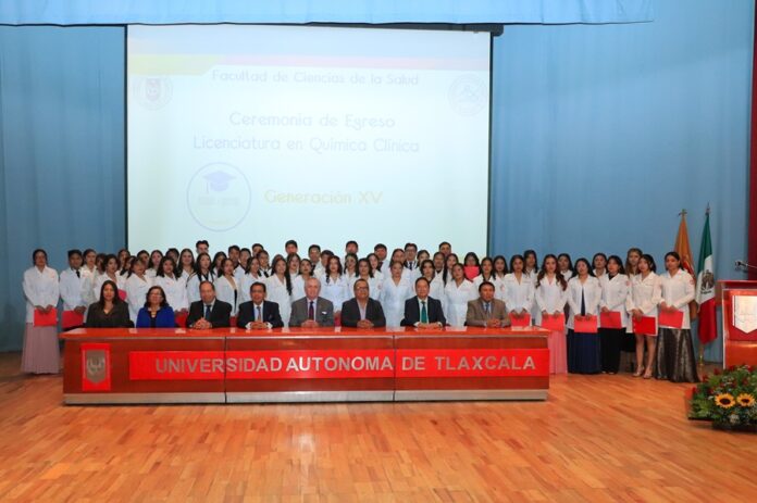 Nuevos Egresados en Química Clínica Fortalecen el Compromiso Social de la UATx - AlternativaTlx