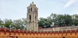 Recibe Ayuntamiento de la Capital a Visitantes de Chiautempan para Recorrido por Sitios Turísticos- AlternativaTlx 