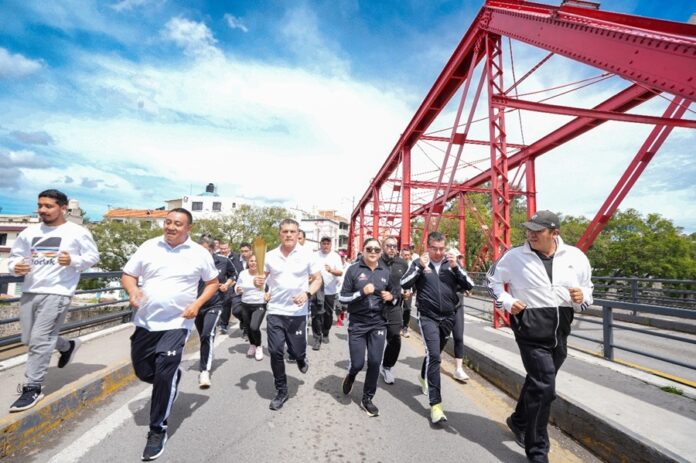 Alfonso Sánchez García Lleva el Fuego de Independencia al Ayuntamiento de la Capital y Enciende el Espíritu Patrio - AlternativaTlx