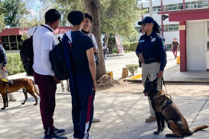 Ayuntamiento de Tlaxcala Impulsa Campaña de Prevención del Delito en el CBTIS 03 - AlternativaTlx