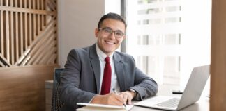 Crece la Necesidad de Expertos en el Ámbito Jurídico-Empresarial - AlternativaTlx