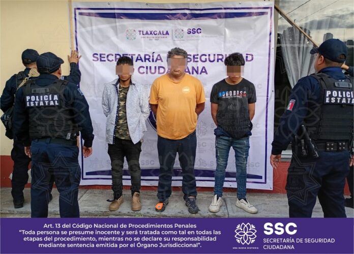 Detiene SSC a Tres Sujetos Por Robo a Tienda de Conveniencia - AlternativaTlx