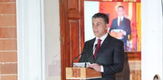 El Alcalde Alfonso Sánchez García Custodió el Lábaro Patrio y Leyó el Acta de Independencia Durante la Noche del Grito - AlternativaTlx