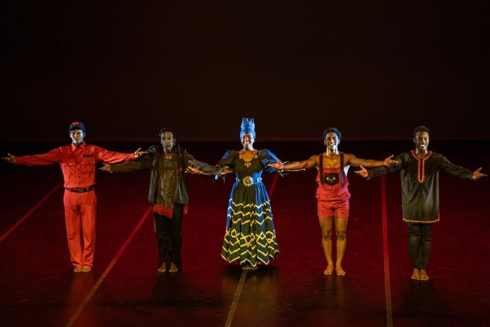 El Conjunto Folklórico Nacional de Cuba Presentó Bará en el Festival de Danzas Negras 2025 - AlternativaTlx