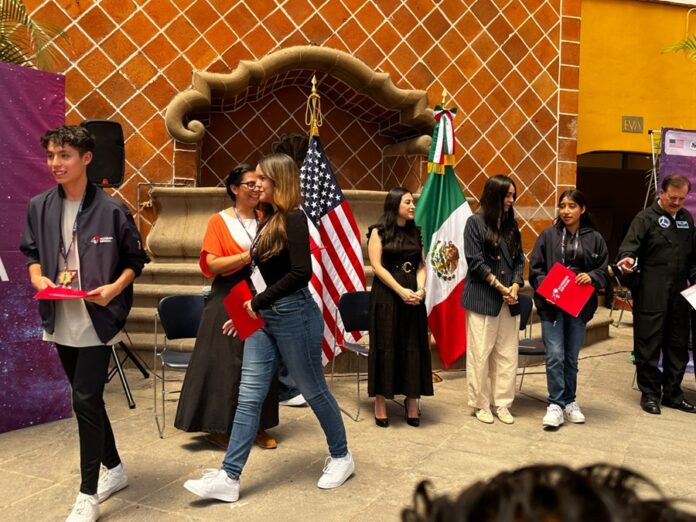 Estudiantes Tlaxcaltecas Conviven con Expertos de la Nasa - AlternativaTlx