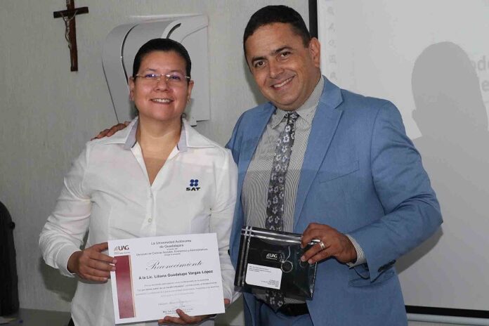 Estudiantes de Contaduría Conocen “Todo lo que Debemos Saber del Mundo Tributario” - AlternativaTlx