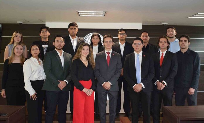 La Economía es Más que Números, es Una Visión, Una Formación y Un Futuro -AlternativaTlx